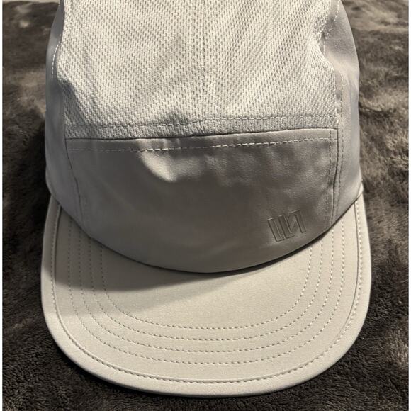 NWT VRST Men's 5 Panel Enthusiast Cap Snapback Closure Breathable OSFM - Gray - Picture 1 of 5